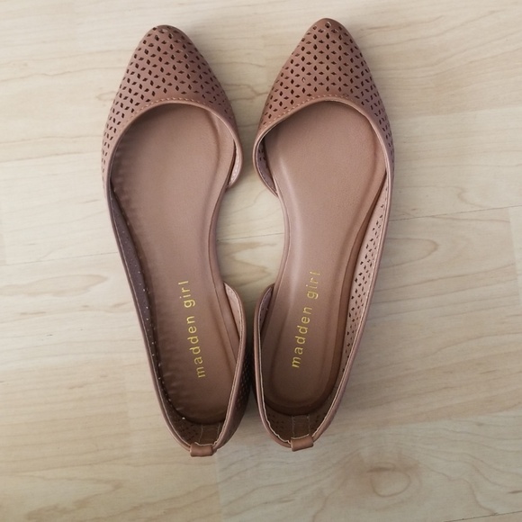 🆕️Madden Girl Flats - Picture 2 of 8